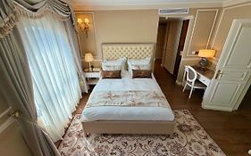 Hotel Colbert Palace